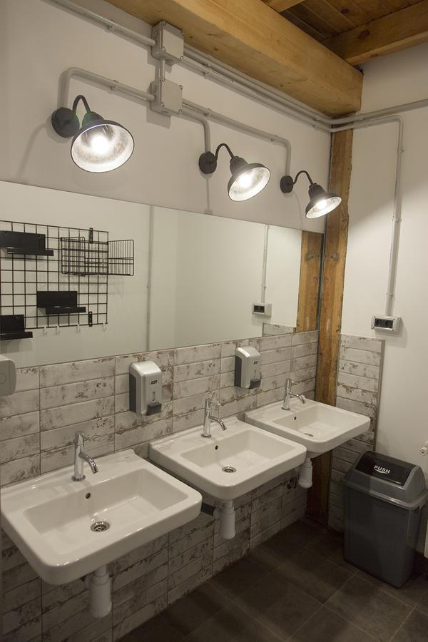 Green River Hostel Куенка Екстер'єр фото