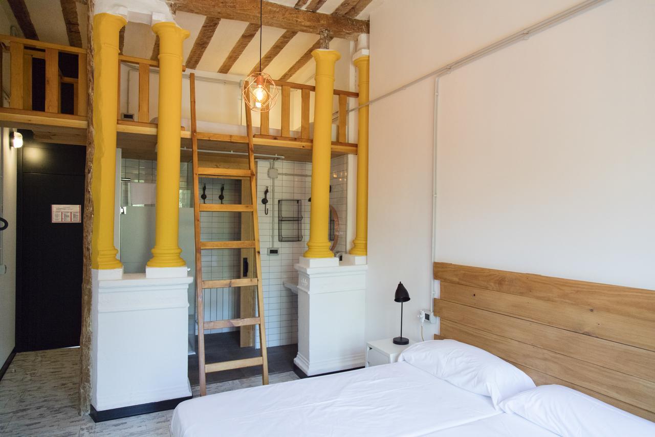 Green River Hostel Куенка Екстер'єр фото