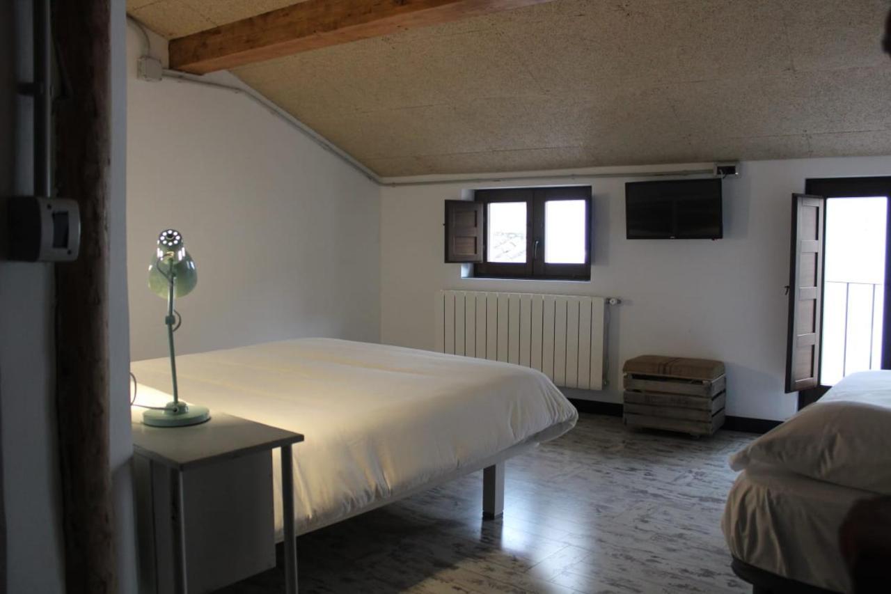 Green River Hostel Куенка Екстер'єр фото